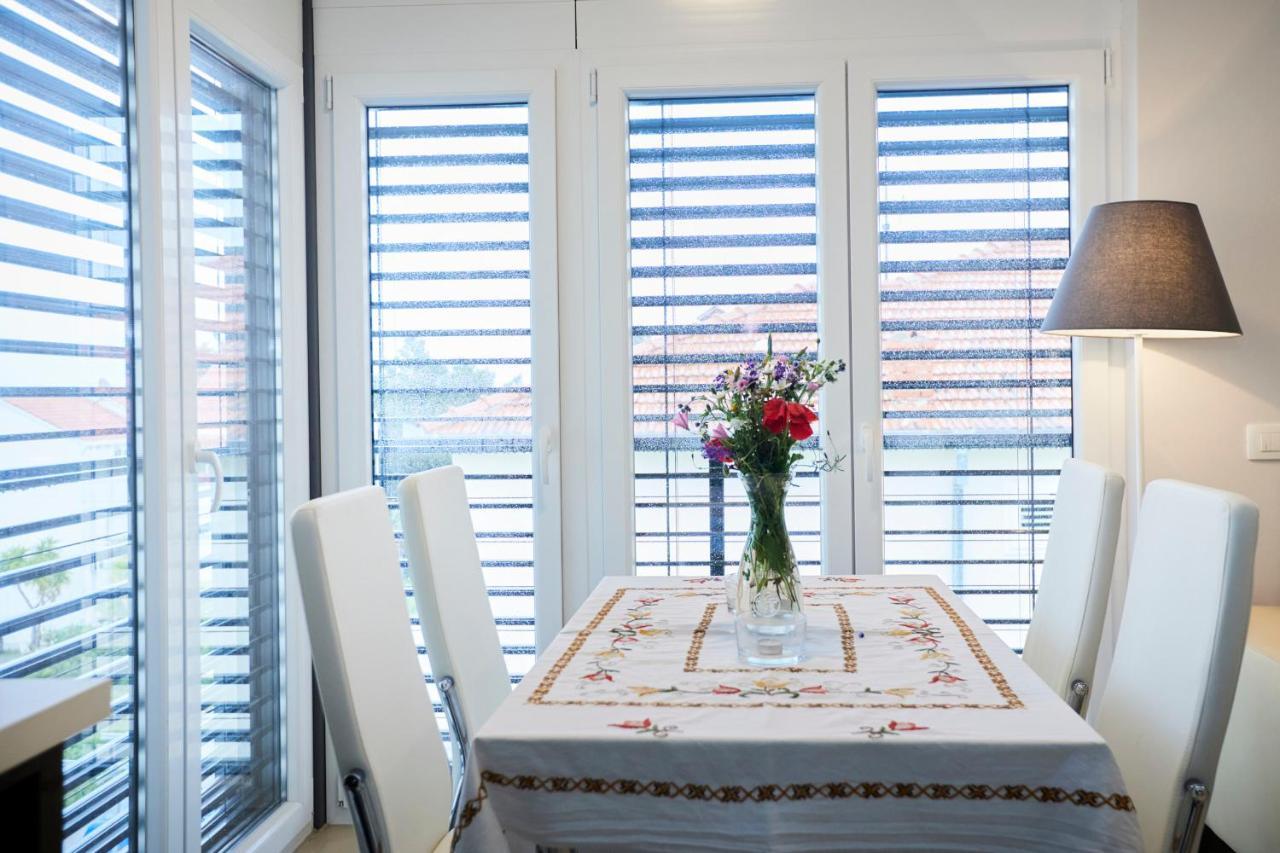 Villa Grdelina Supetar Bagian luar foto