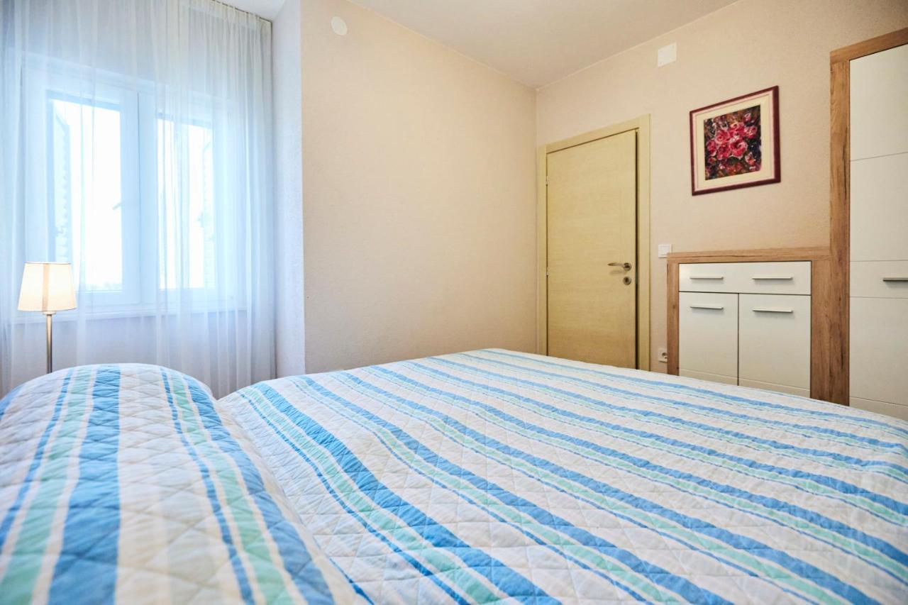 Villa Grdelina Supetar Bagian luar foto